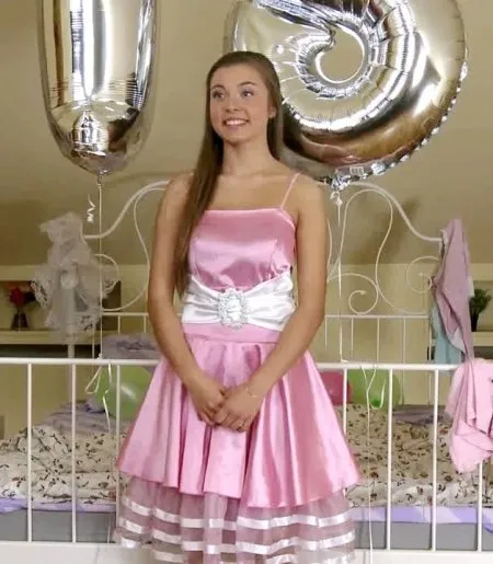 Малу зв'язали та хуями розірвали (HD ВІДЕО)