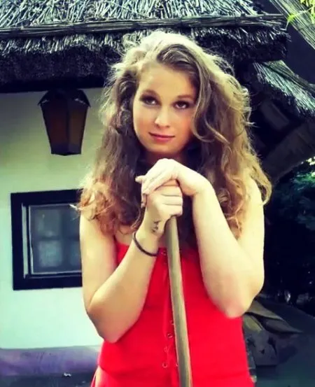 Заплатив щоб залізти в трусики до молоденької селянки (ВІДЕО)