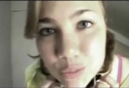 Мама зайшла несподівано в кімнату (ВІДЕО)