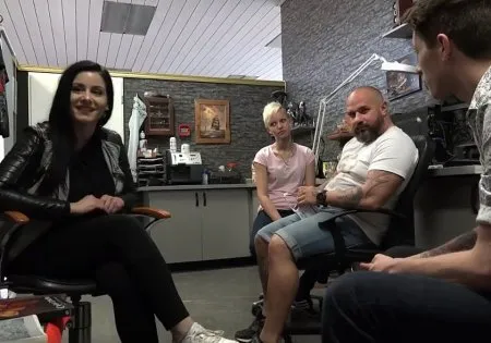 Одногрупниць жарять у приватній груповушці (ВІДЕО)