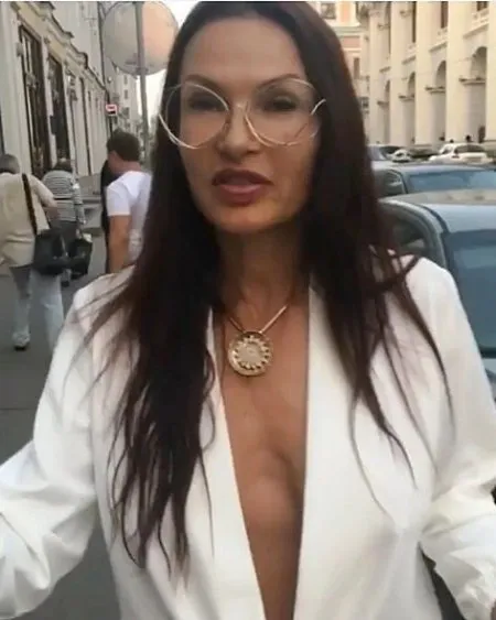 Евеліна Бльоданс ходила по Москві без білизни (ВІДЕО)