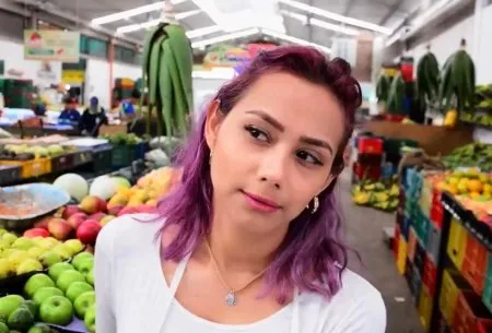 Працівниці супермаркету обкінчали рота (HD ВІДЕО)