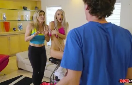 Спіймав мачуху на гарячому - тепер вона не відвертиться! (ВІДЕО)