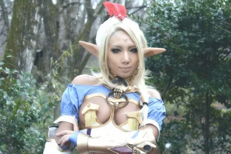 Відвертий образ Темного Ельфа з аніме Bikini Warriors (ФОТО)