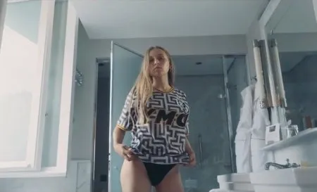 Хіт з красунею в кадрі від французького діджея L.B. One (HD ВІДЕО)