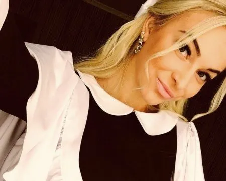 Випускниці 2018 року - розкішні кадри з мережі (ФОТО)