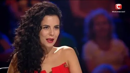 Учасниця X-Фактора несподівано роздяглася перед членами журі (ВІДЕО)