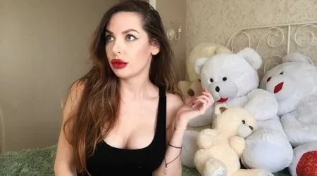 Сексапільна блогерка Наталія Краснова роздяглася догола (ФОТО+ВІДЕО)