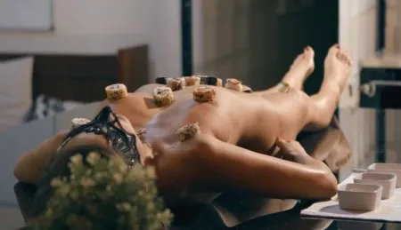 Жінка подарувала чоловікові ніотаморі та пристрасний секс (ВІДЕО)