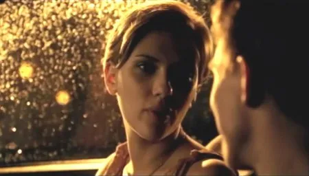 Кавалер лапає проміжність Скарлетт Йоханссон (ВІДЕО)