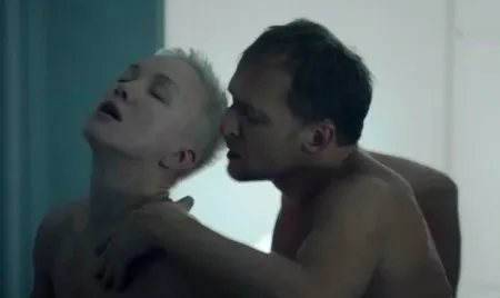 Порно сцена з Дариною Мороз у серіалі «Утриманки» (ВІДЕО)