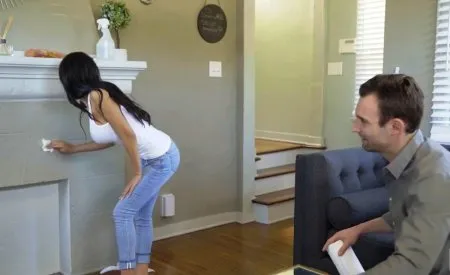 Напарник виїб темношкіру співробітницю клінінгового агентства (HD ВІДЕО)