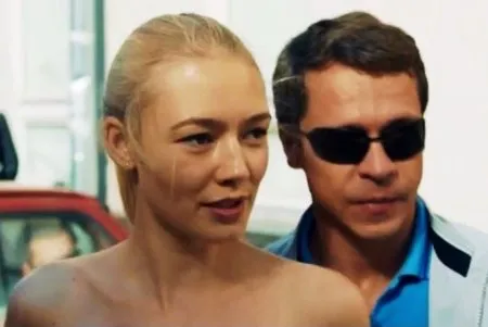 Оксана Акіньшина гола у фільмі «СуперБоброви» (ВІДЕО)