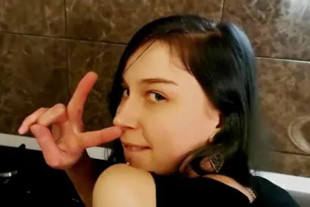 Мій перший анал і те як він кінчив мені у попку (ВІДЕО)